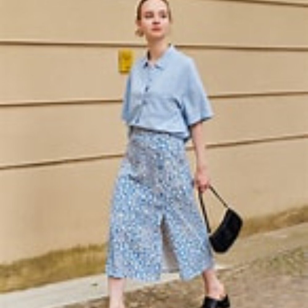 Uniqlo Printed Slit Midi Skirt Blue (with Pockets) Size M